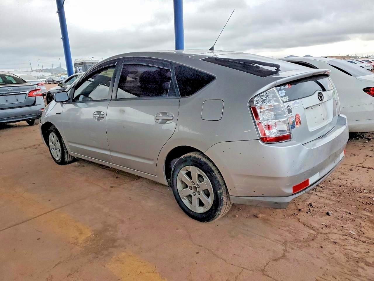 2008 Toyota Prius Base - Фото 2