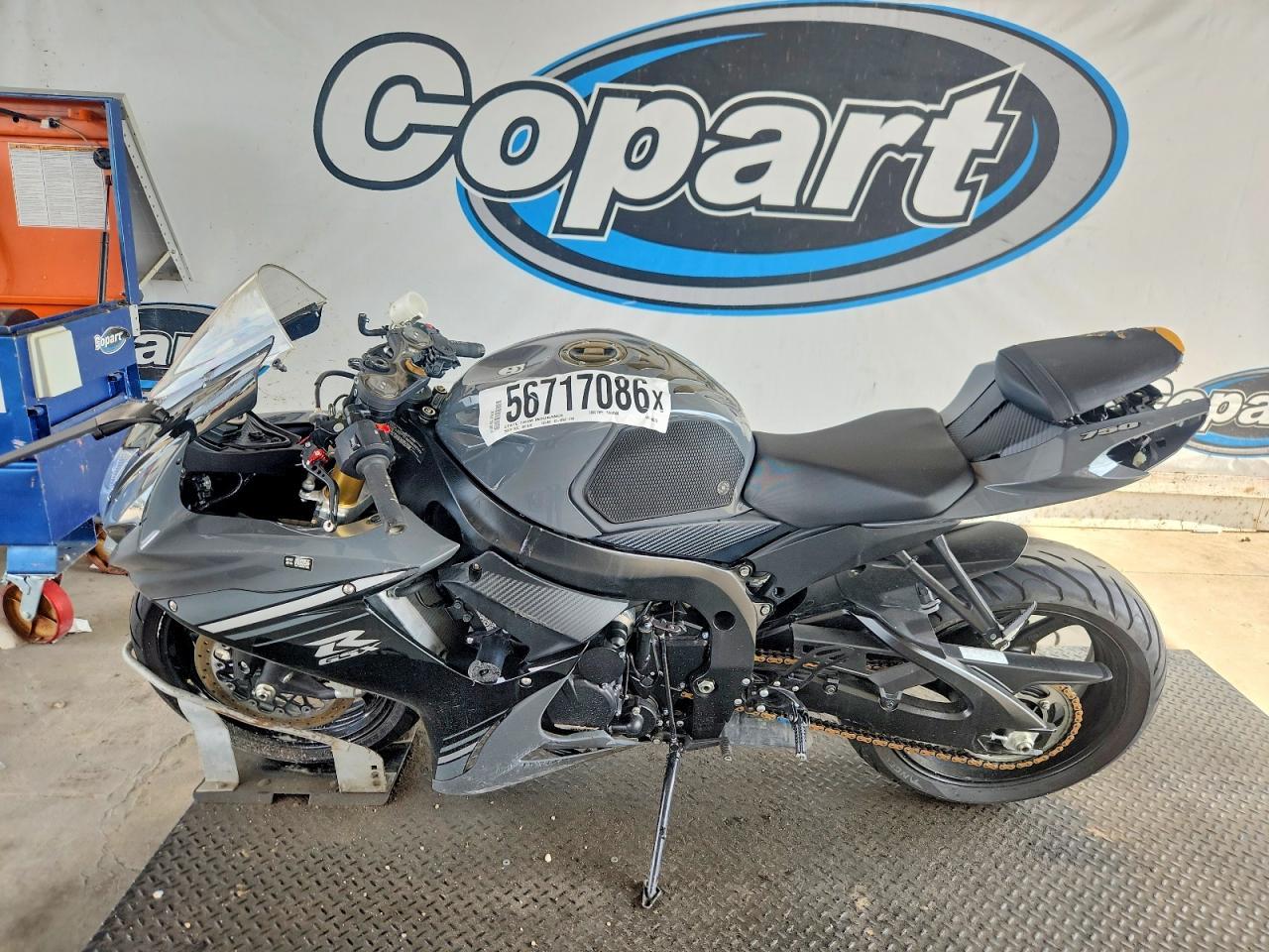 2025 Suzuki Gsx-R750 - Фото 3