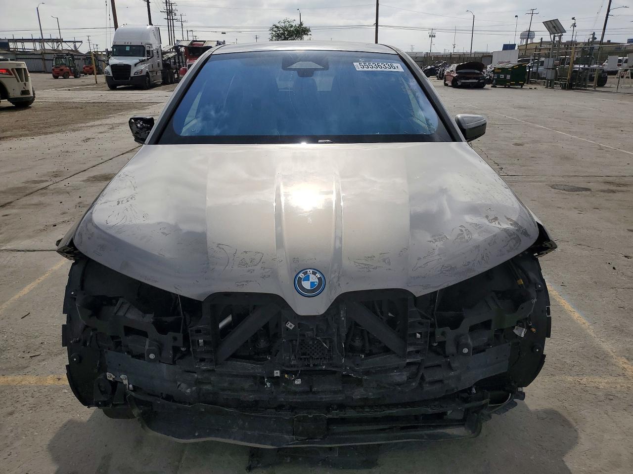 2024 BMW Ix xDrive50 - Image 5