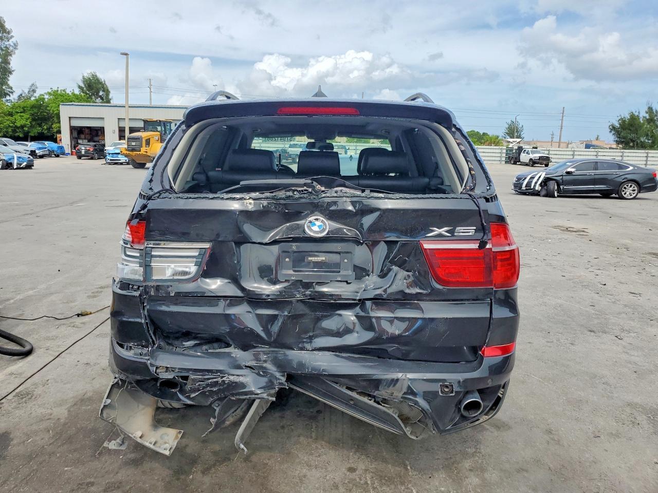 2012 BMW X5 xDrive35I - Фото 6