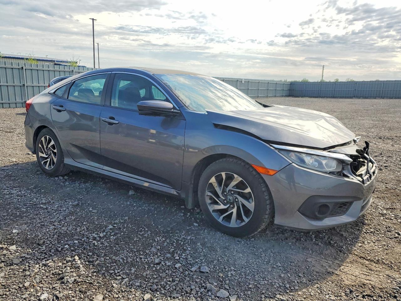 2018 Honda Civic Ex - Image 4