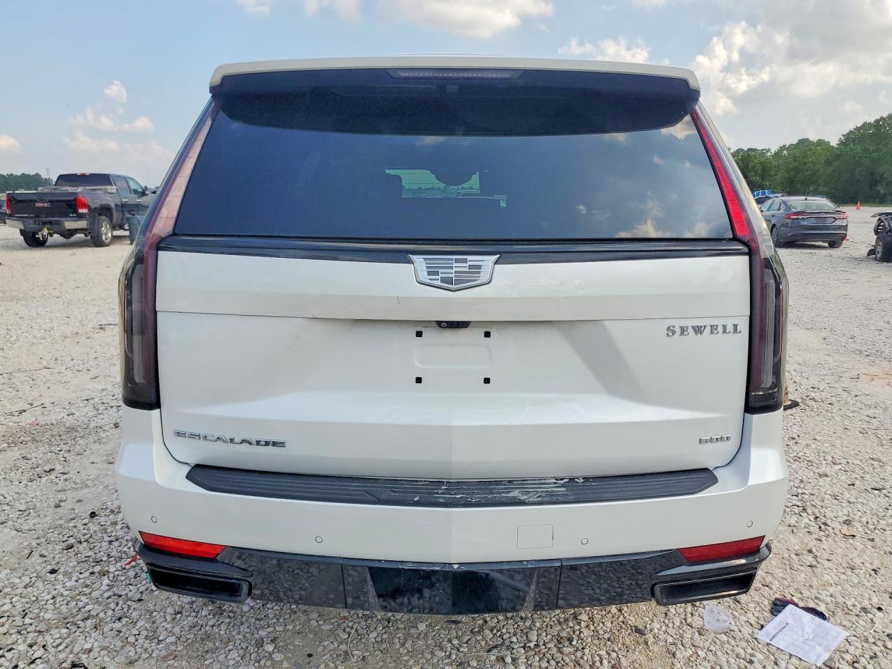 2023 Cadillac Escalade Sport Platinum - Image 6