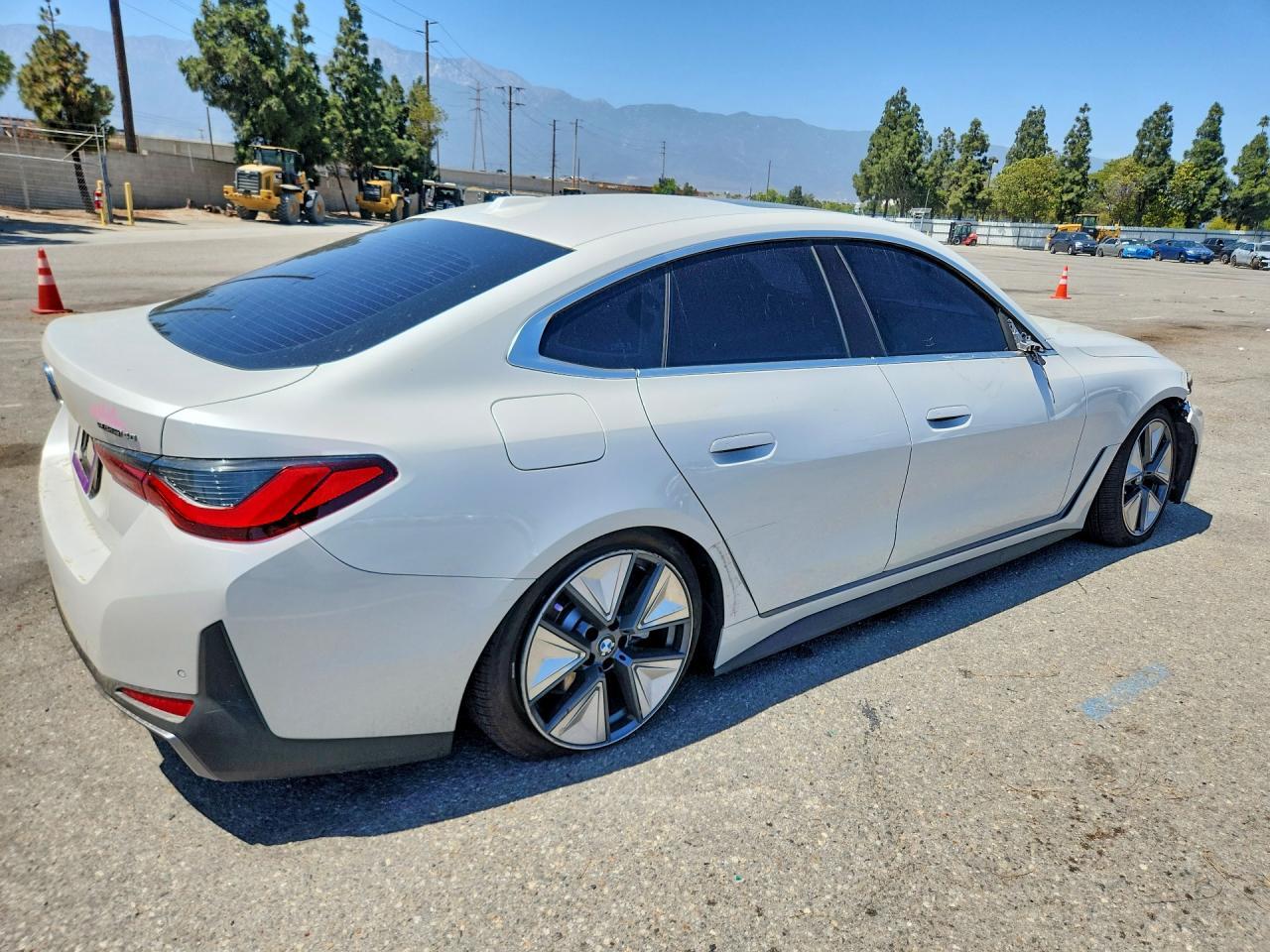 2025 BMW I4 Edrive 40 - Фото 3