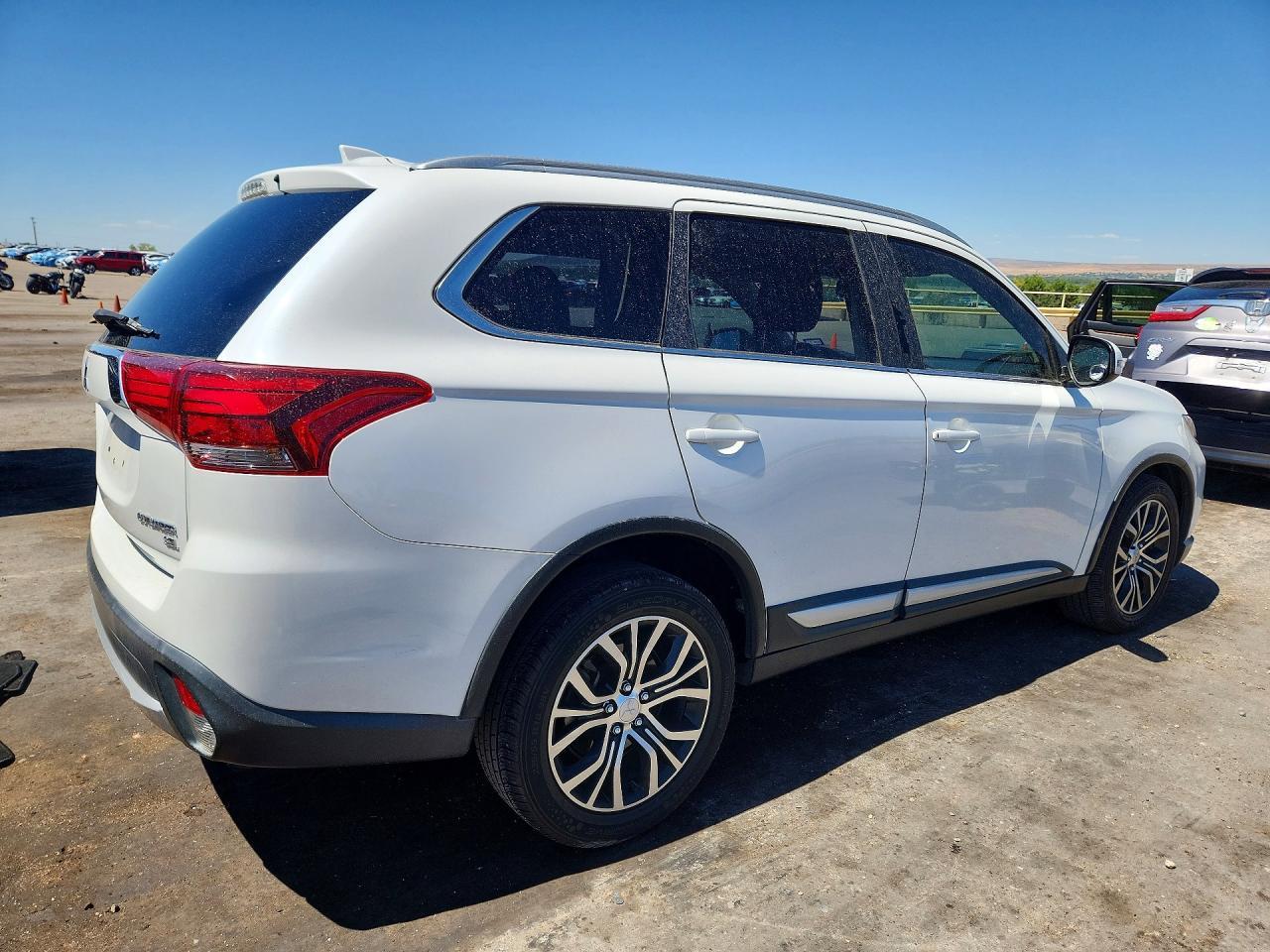 2018 Mitsubishi Outlander Se - Фото 3