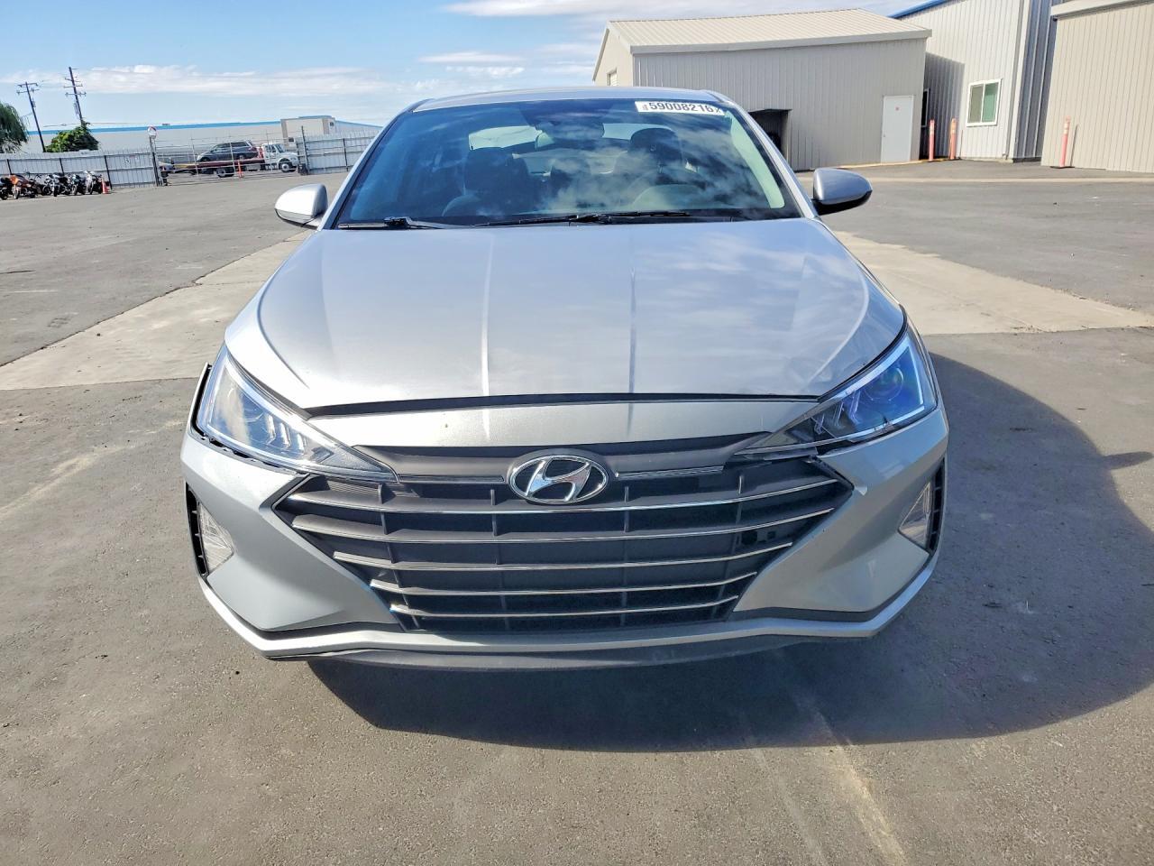 2020 Hyundai Elantra Sel - Фото 5