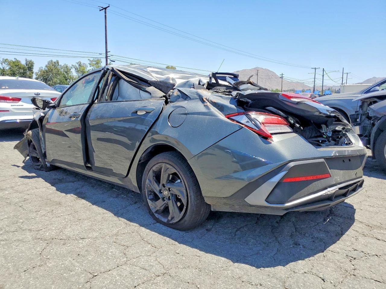 2026 Hyundai Elantra Sel Sport - Фото 2