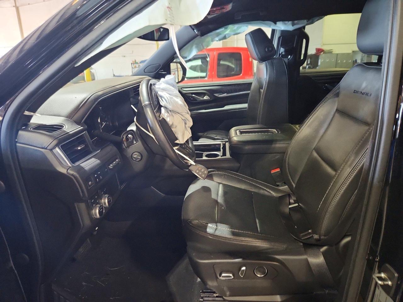 2021 GMC Yukon Denali - Image 7