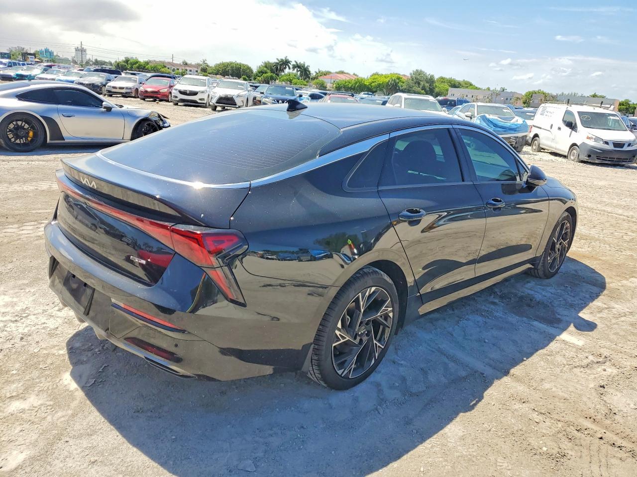 2025 Kia K5 Gt Line - Image 3