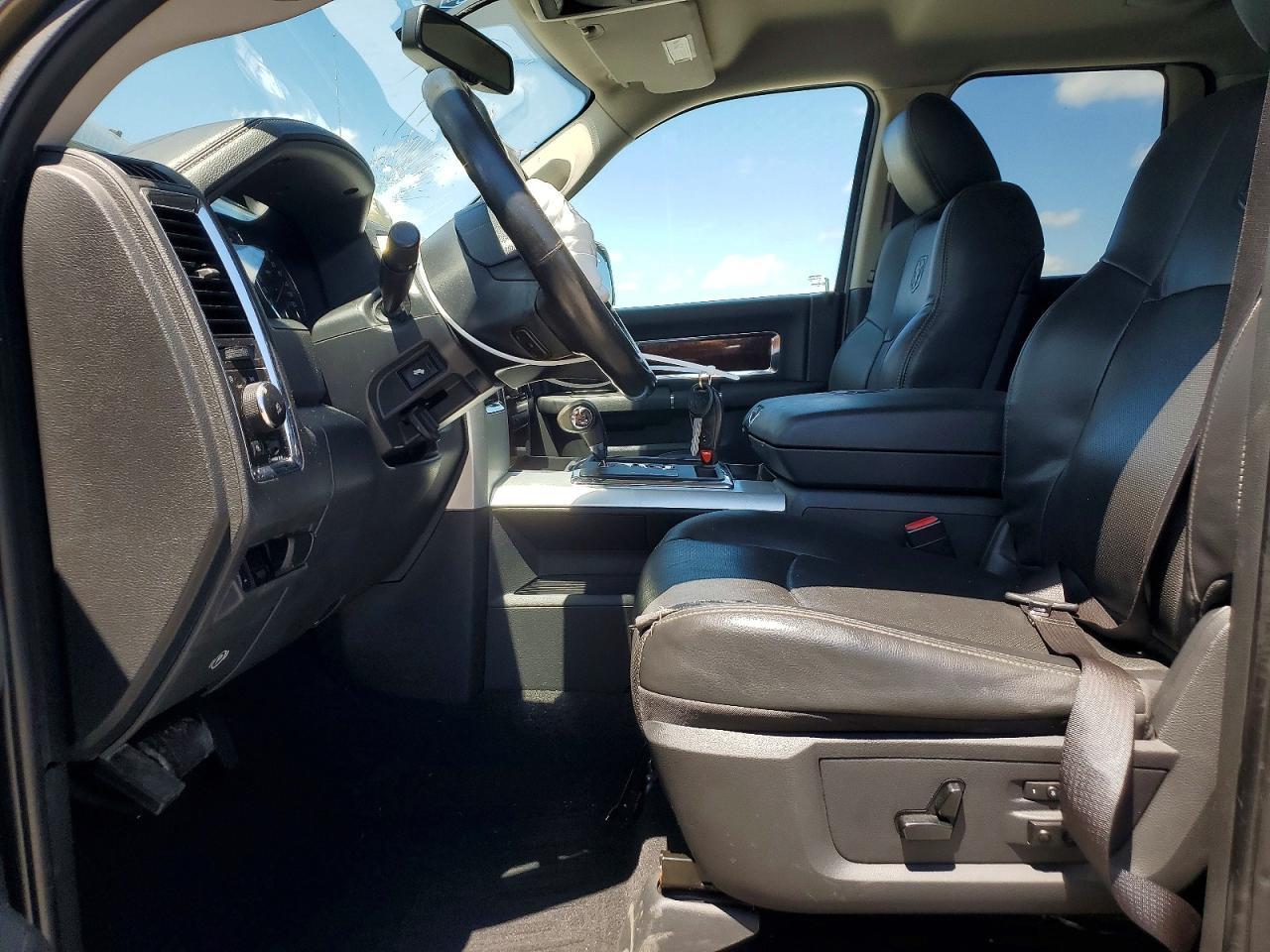 2012 Dodge Ram 1500 Laramie - Image 7