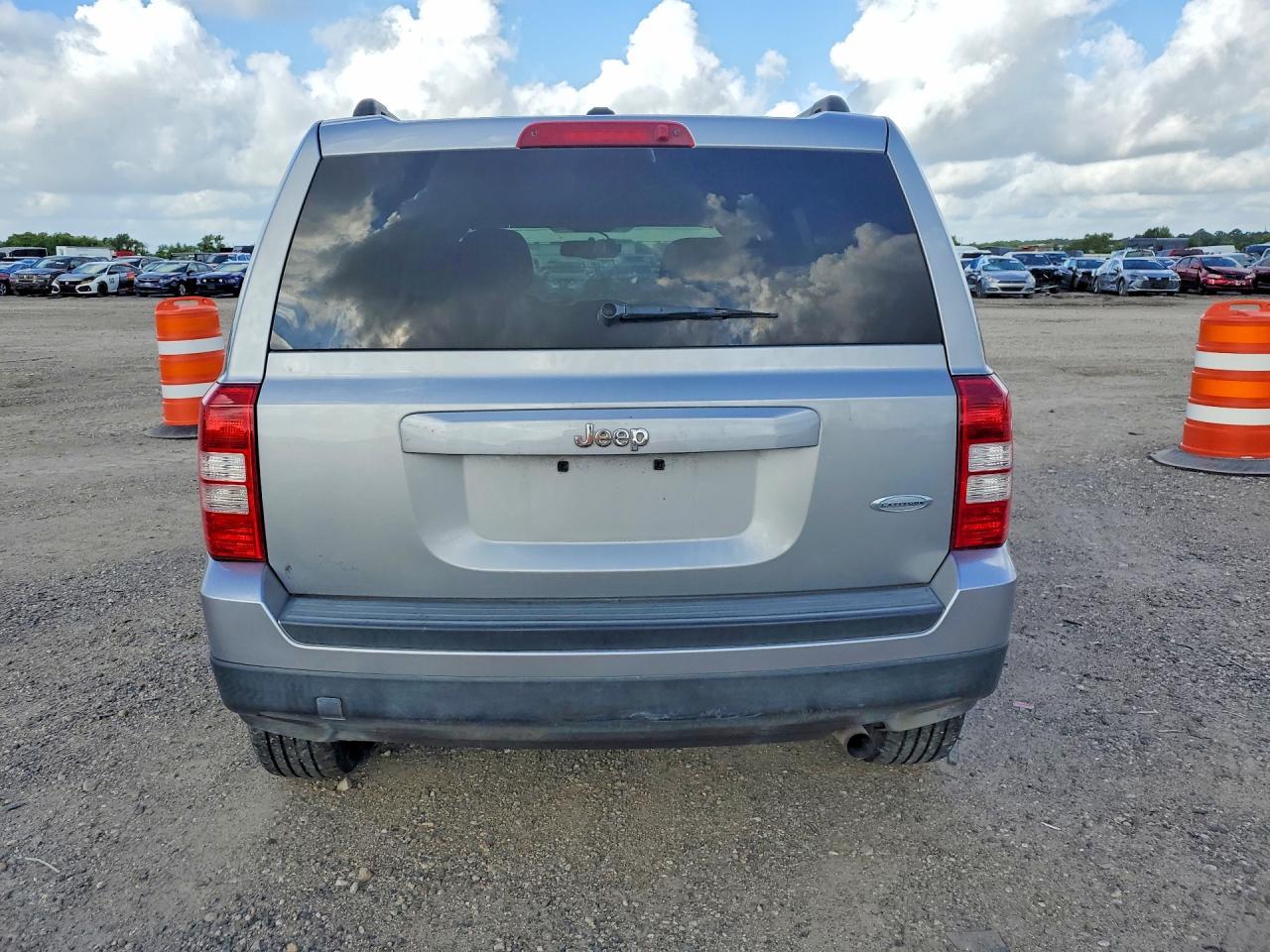 2016 Jeep Patriot Latitude - Фото 6