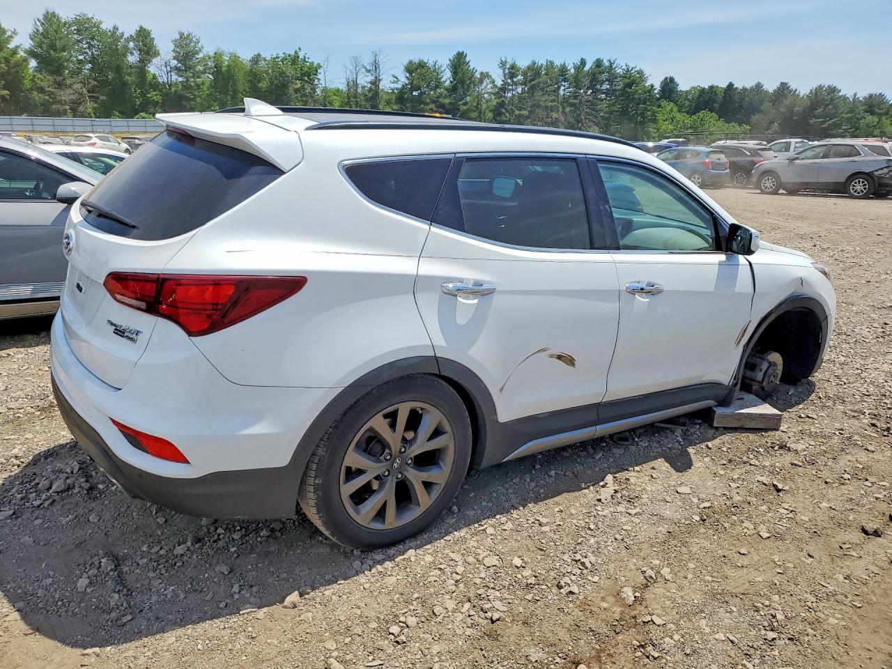 2017 Hyundai Santa Fe Sport 2.0T Ultimate - Фото 3