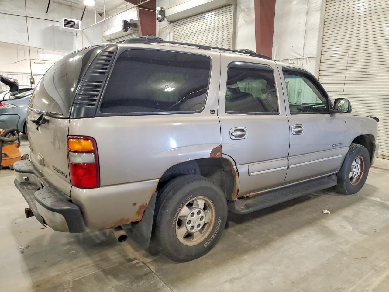 2001 Chevrolet Tahoe K1500 - Image 3
