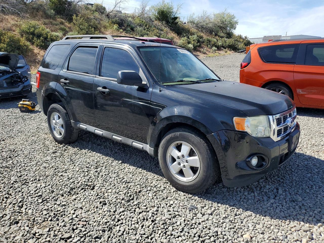 2010 Ford Escape Xlt - Image 4