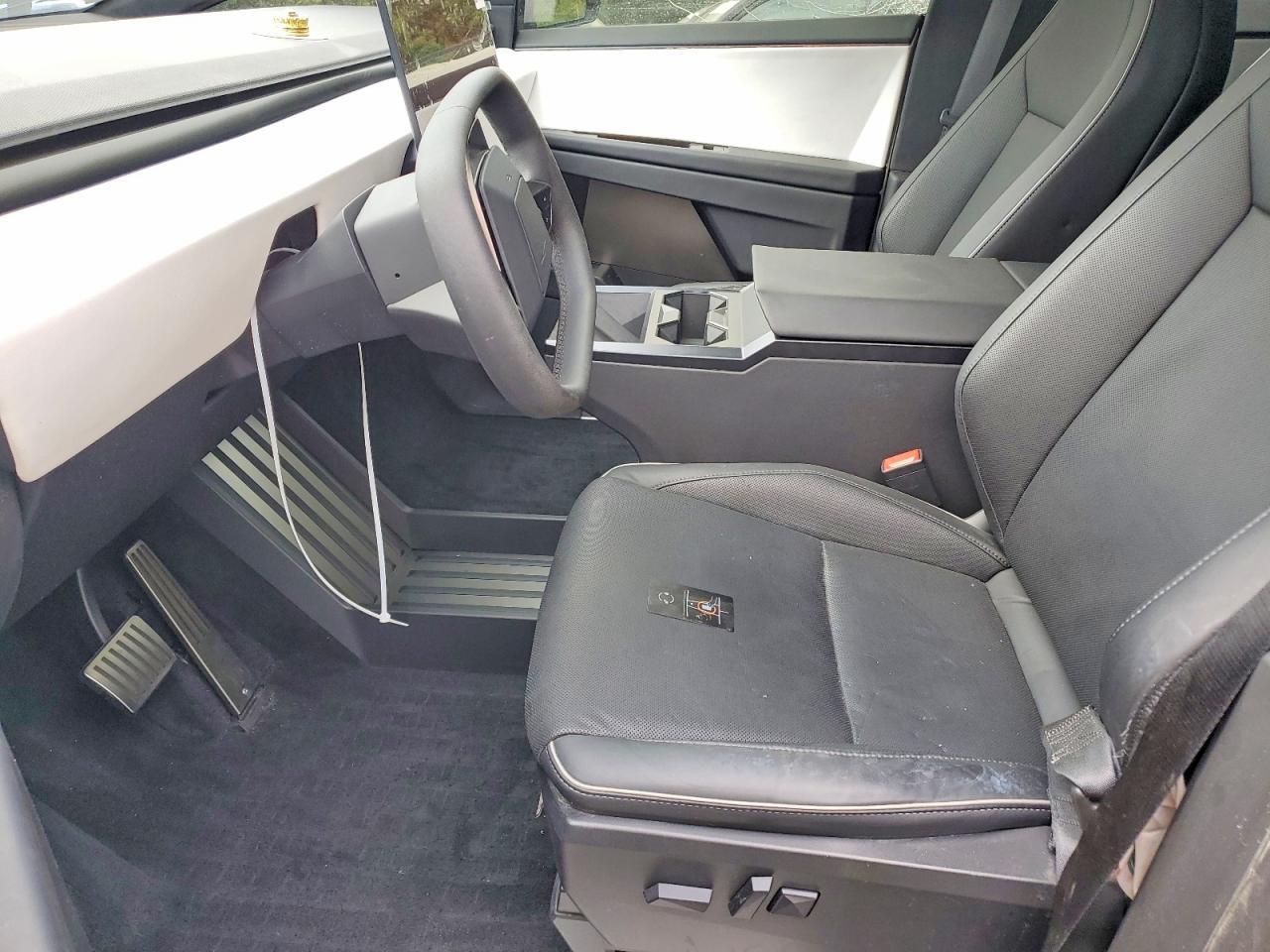2024 Tesla Cybertruck - Фото 7