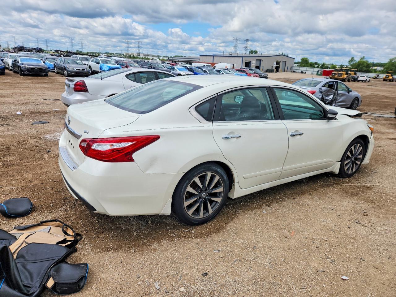 2017 Nissan Altima 2.5 Sv - Image 3