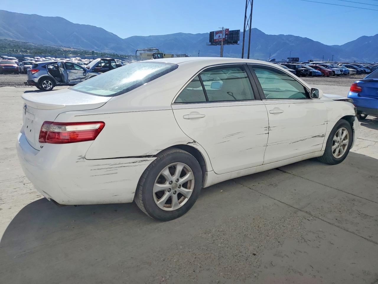 2009 Toyota Camry - Фото 3