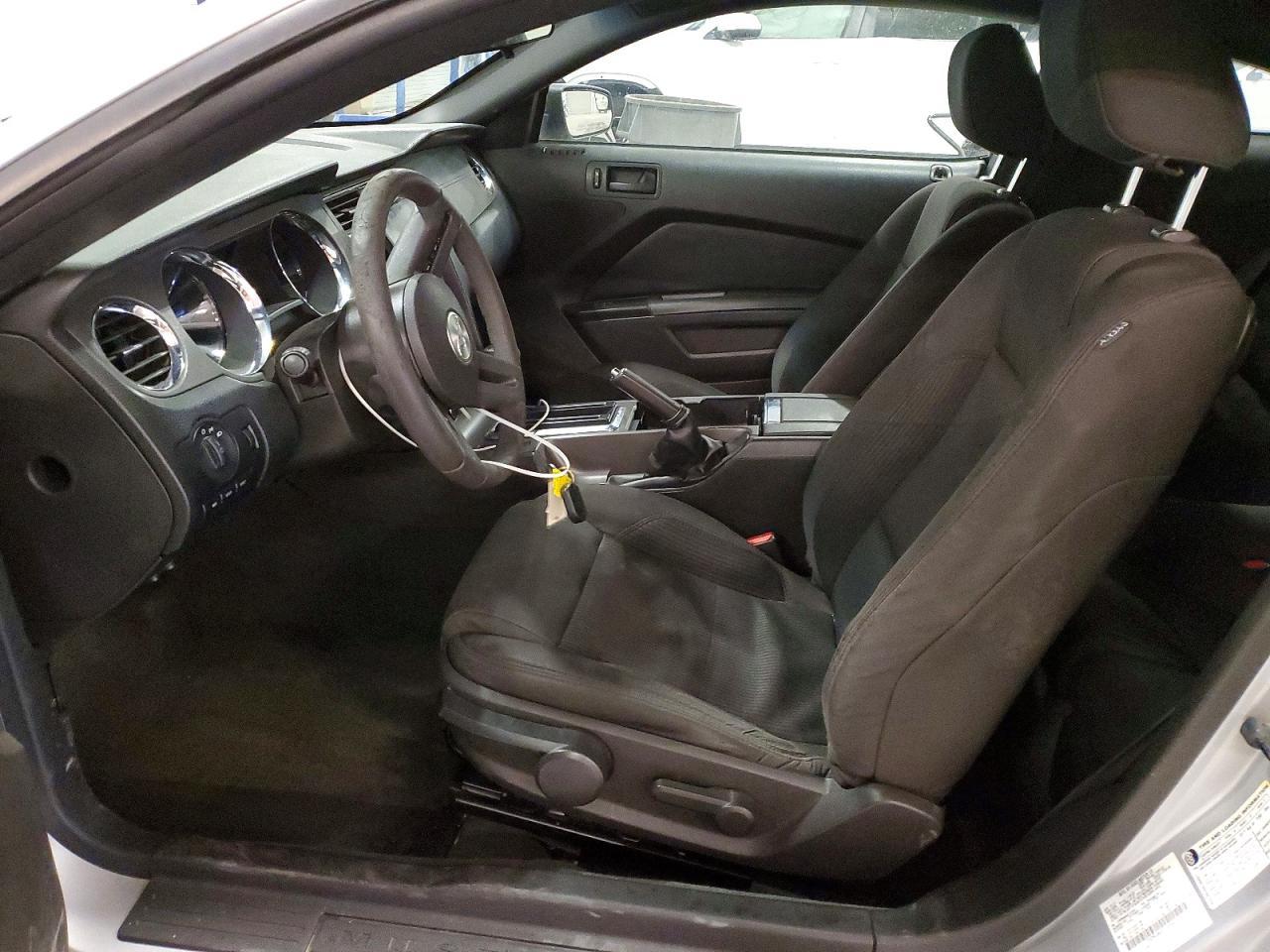 2011 Ford Mustang - Фото 7
