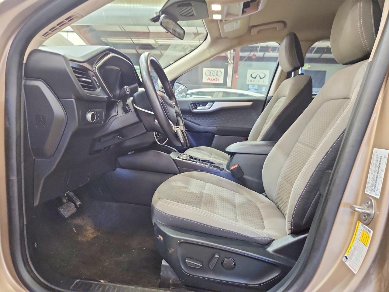 2020 Ford Escape Se - Фото 7