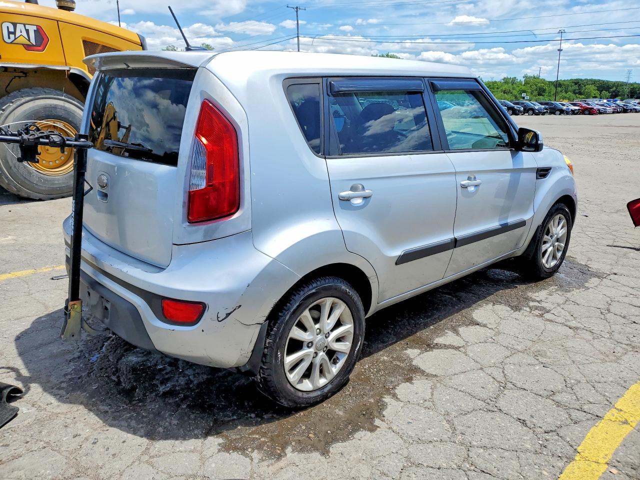 2013 Kia Soul + - Фото 3