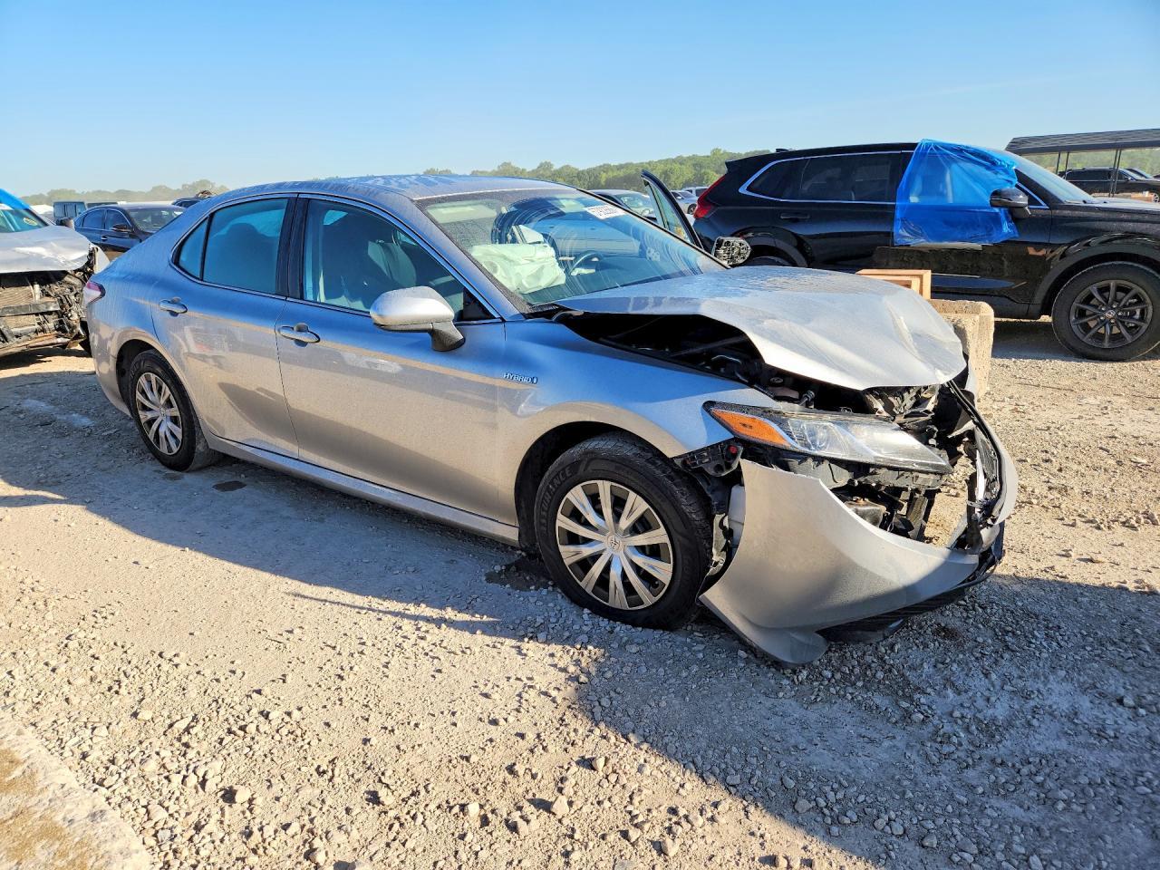 2019 Toyota Camry Le - Фото 4