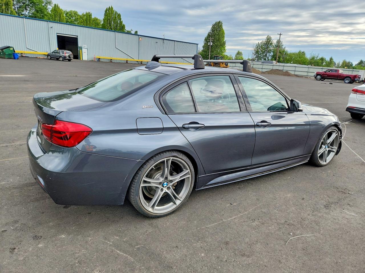 2017 BMW 330E - Image 3