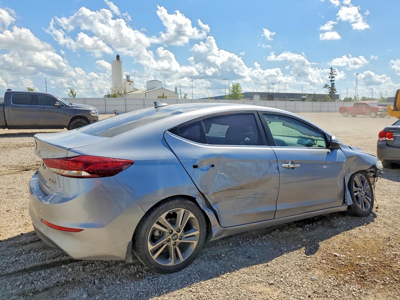 2017 Hyundai Elantra Limited - Фото 3