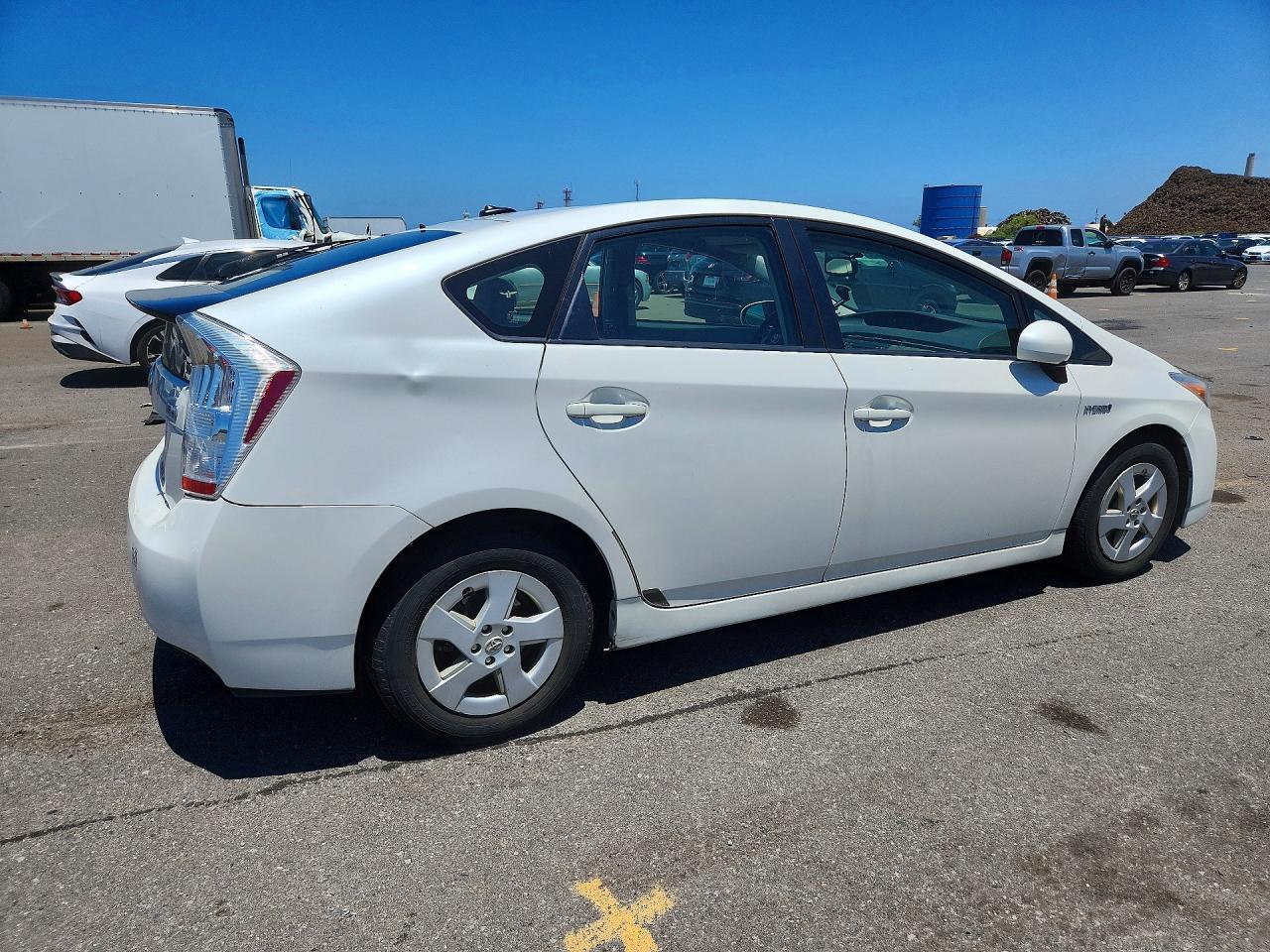 2011 Toyota Prius One - Image 3