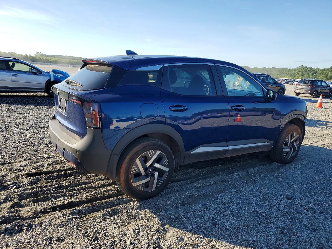 2025 Nissan Kicks Sv - Фото 3