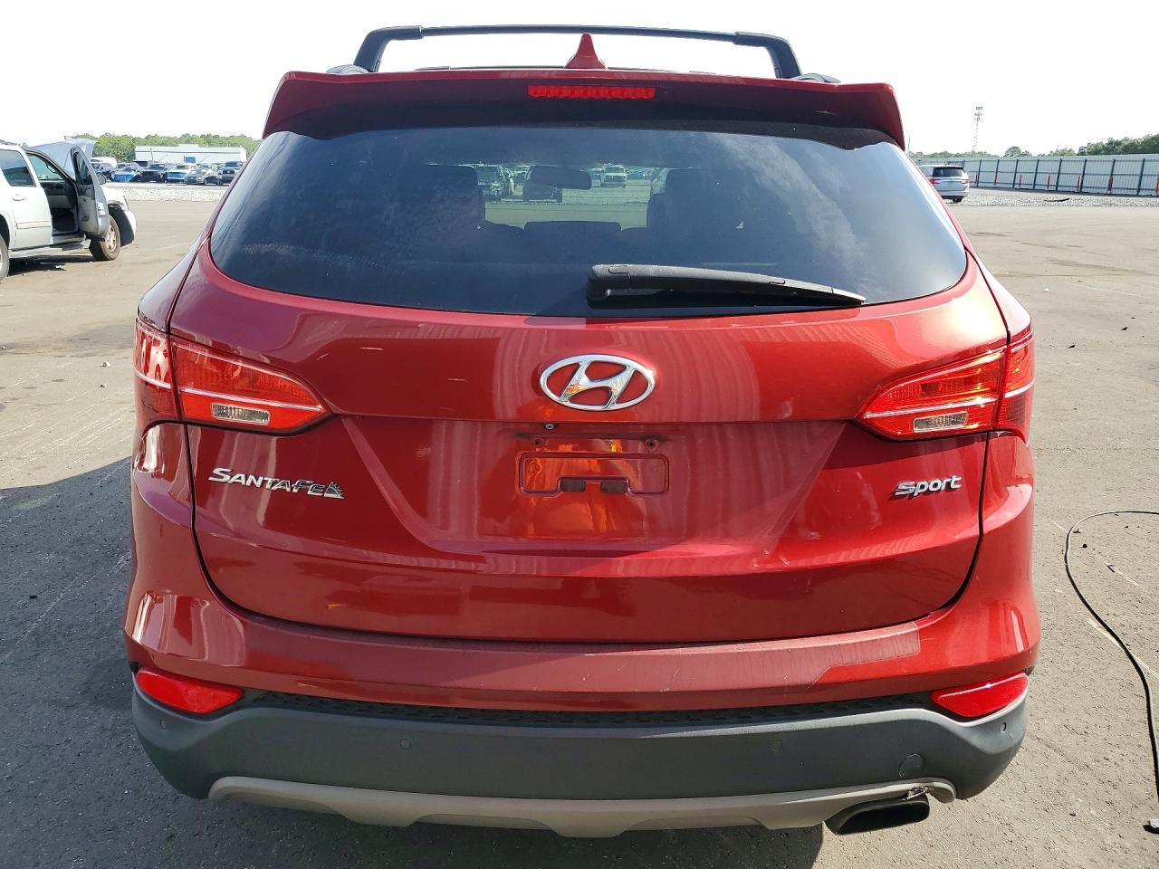 2016 Hyundai Santa Fe Sport 2.4L - Image 6