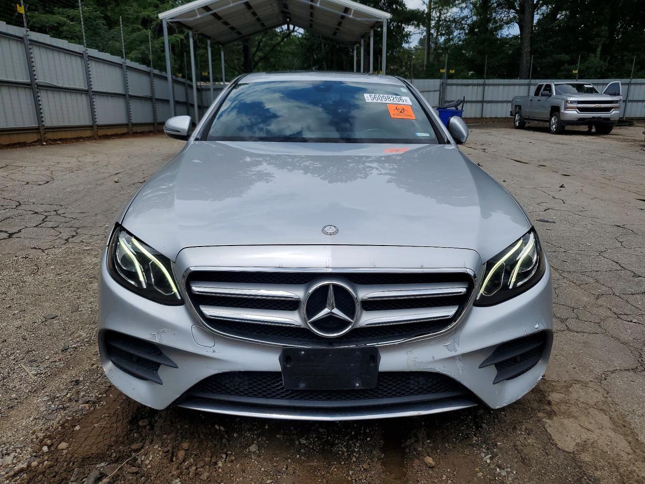 2017 Mercedes-Benz E 300 4Matic - Image 5