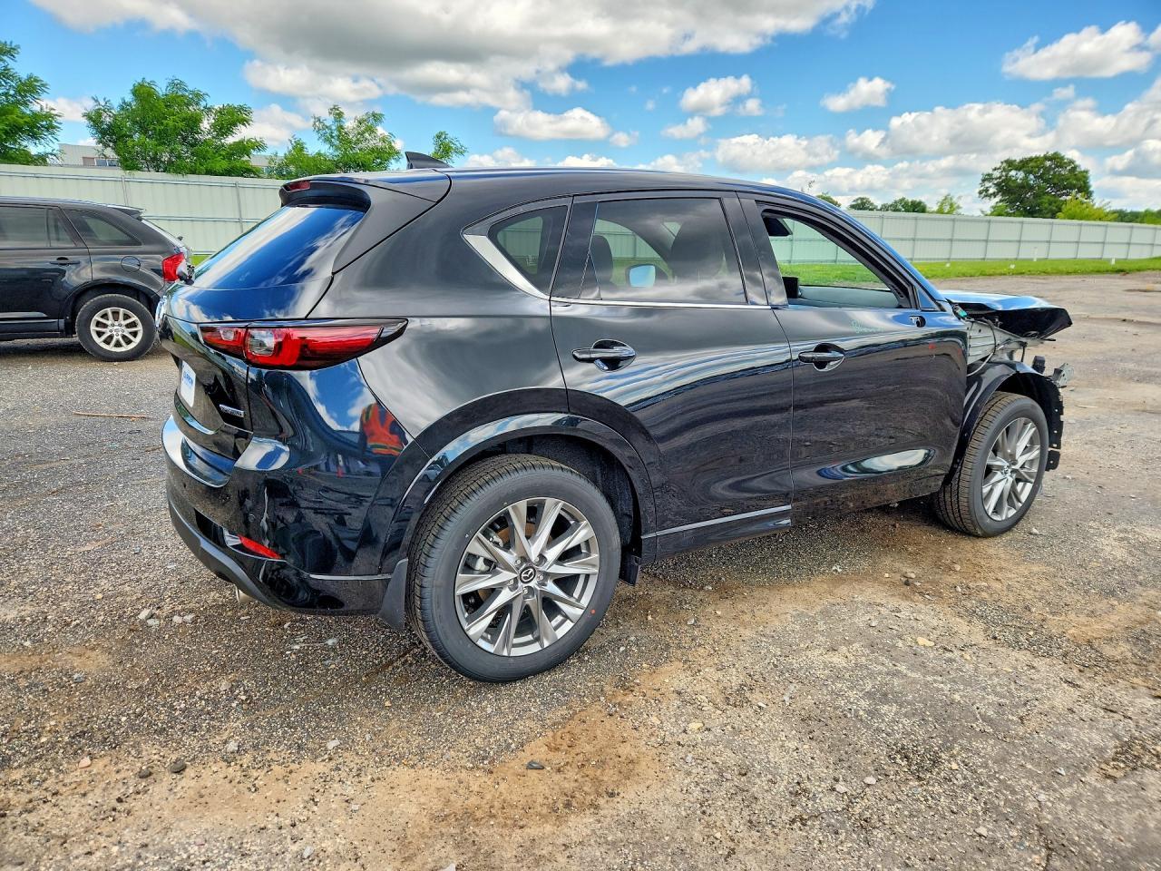 2025 Mazda Cx-5 Premium Plus - Image 3