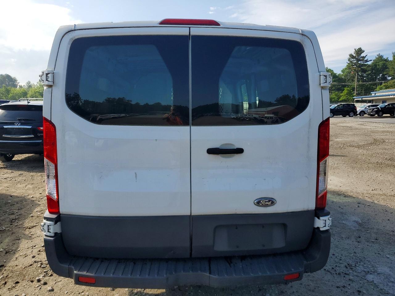 2015 Ford Transit 250 Delivery Van - Фото 6