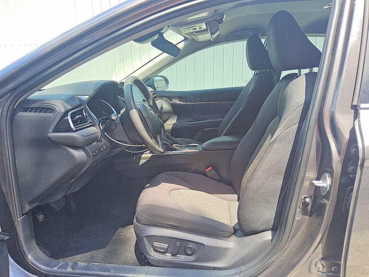 2023 Toyota Camry Le - Image 7