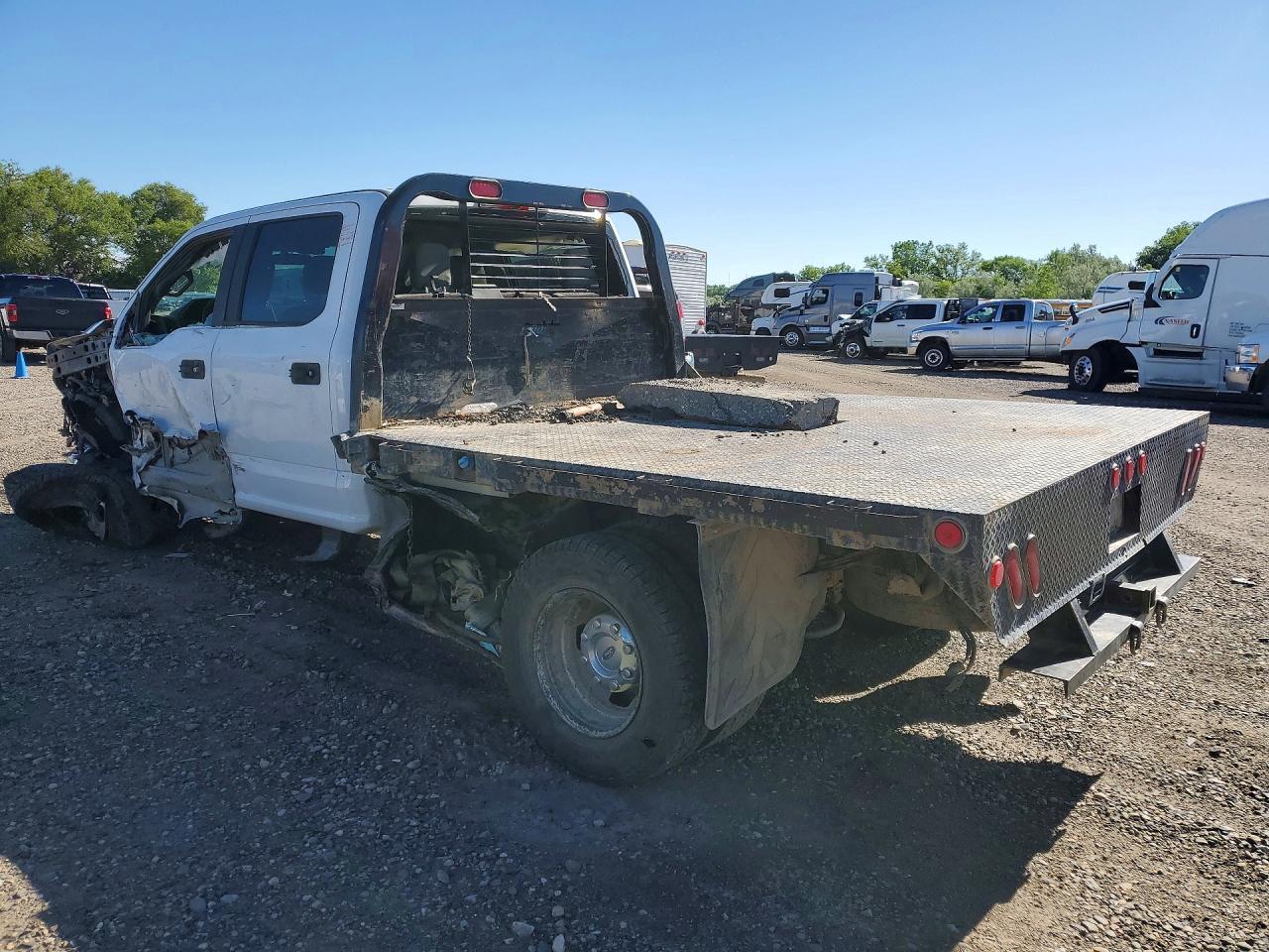 2019 Ford F350 Super Duty - Фото 2