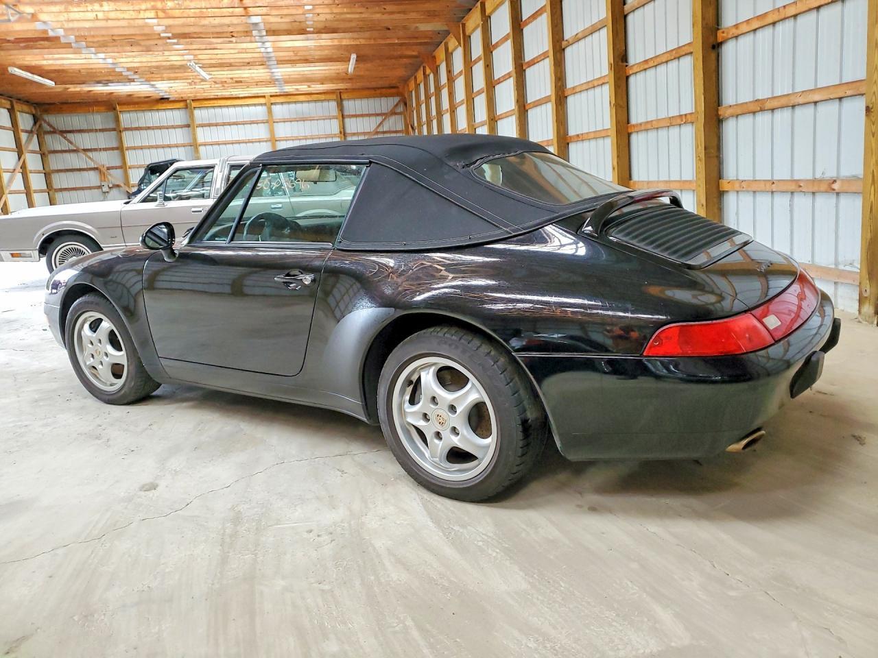 1995 Porsche 911 Carrera 2 - Фото 2
