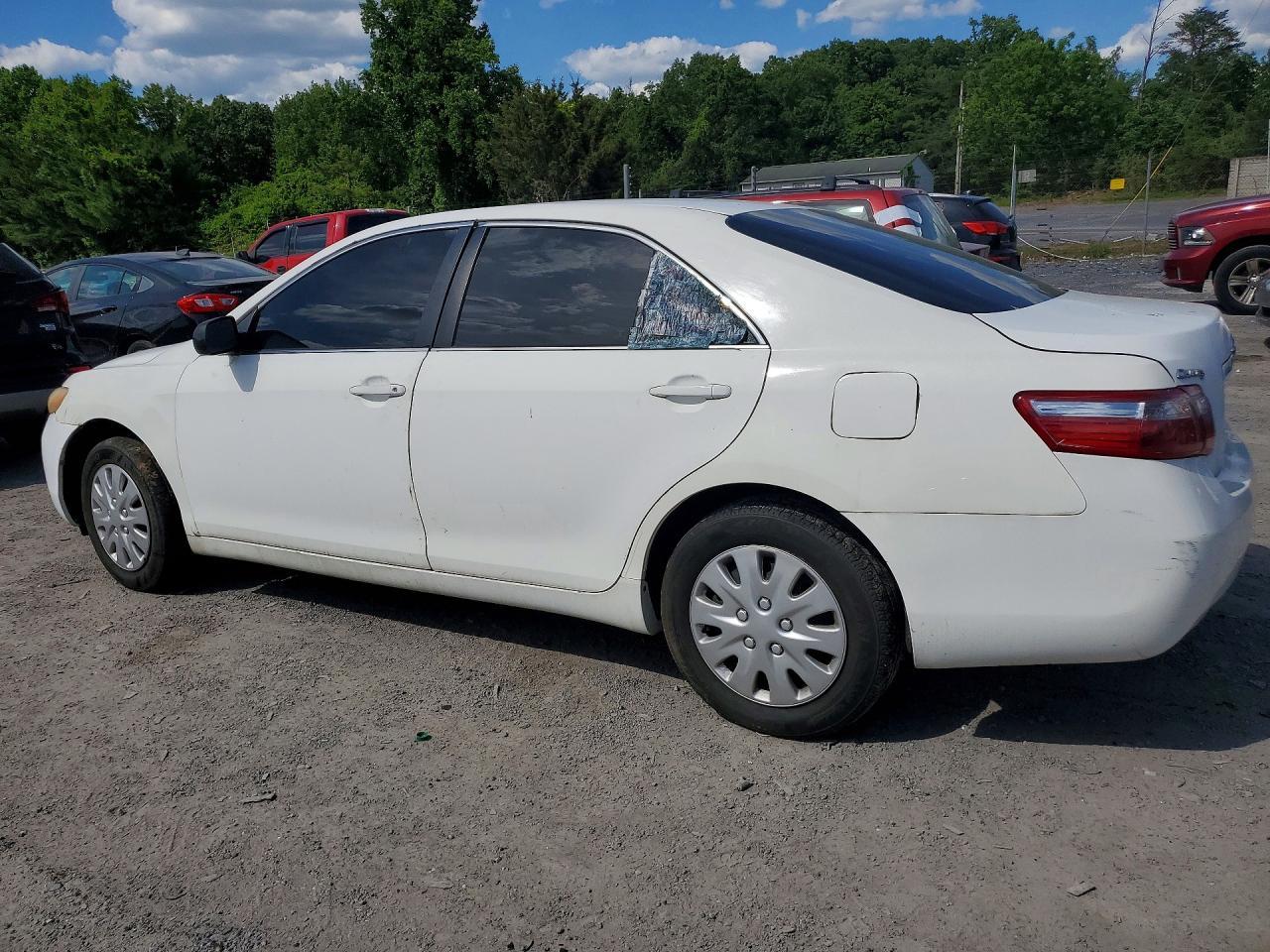 2009 Toyota Camry Le - Фото 2