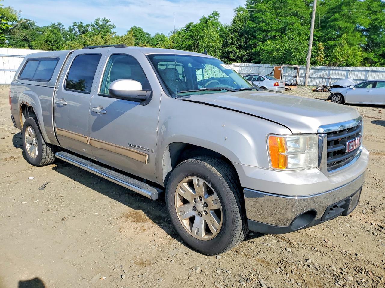 2007 GMC New Sierra K1500 - Image 4