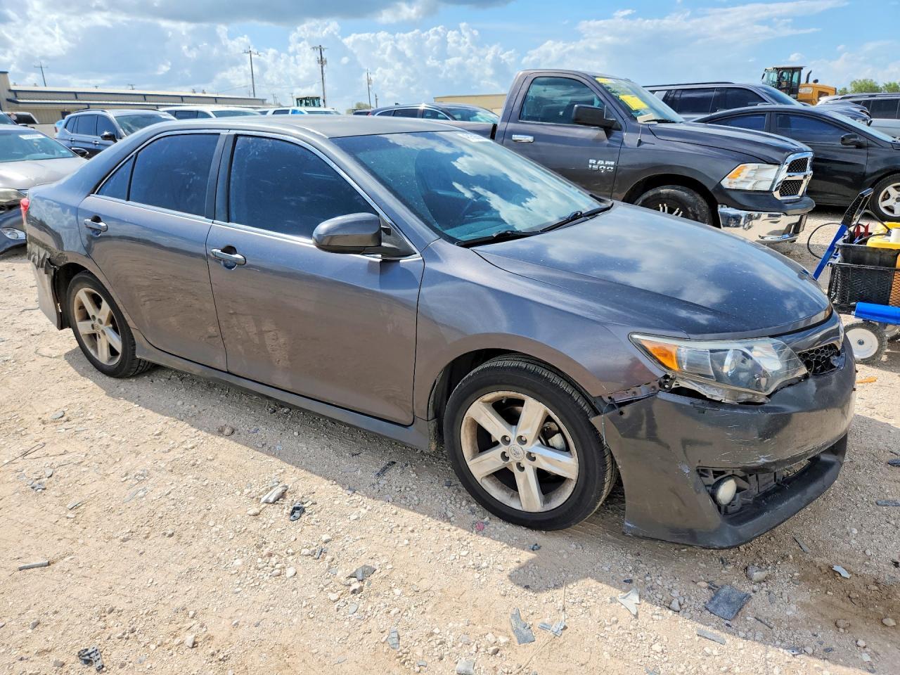 2014 Toyota Camry Se - Фото 4