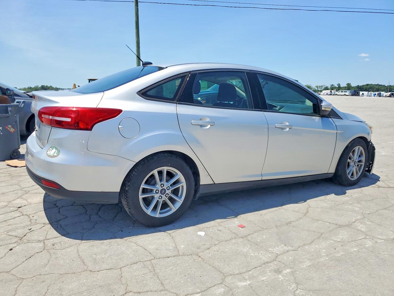2017 Ford Focus Se - Фото 3