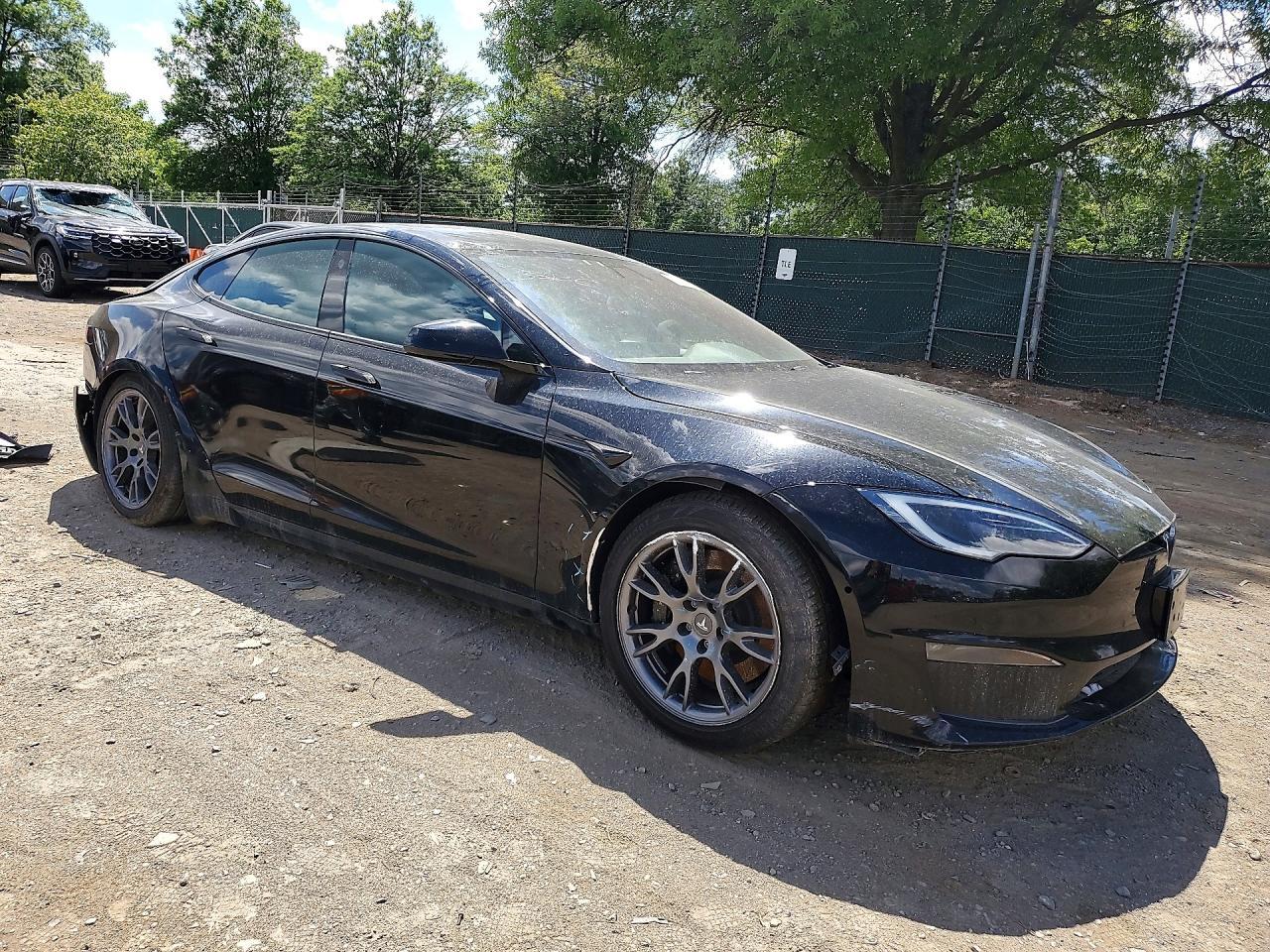 2022 Tesla Model S - Фото 4