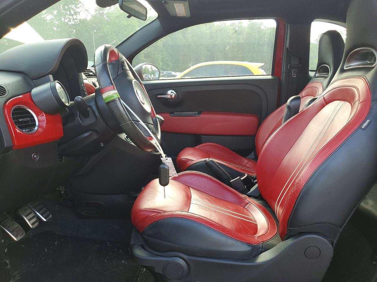 2015 Fiat 500 Abarth - Фото 7