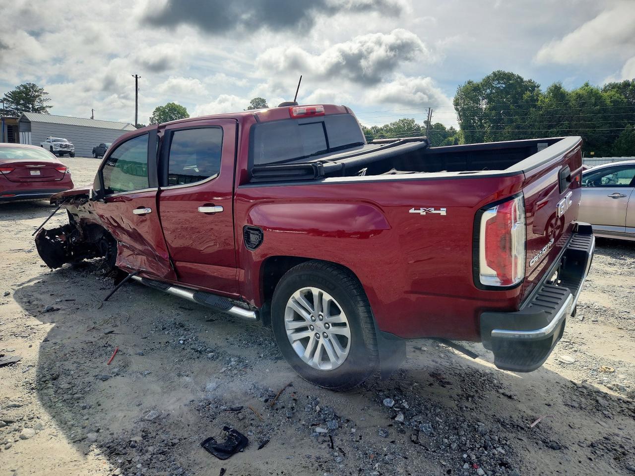 2018 GMC Canyon Slt - Image 2