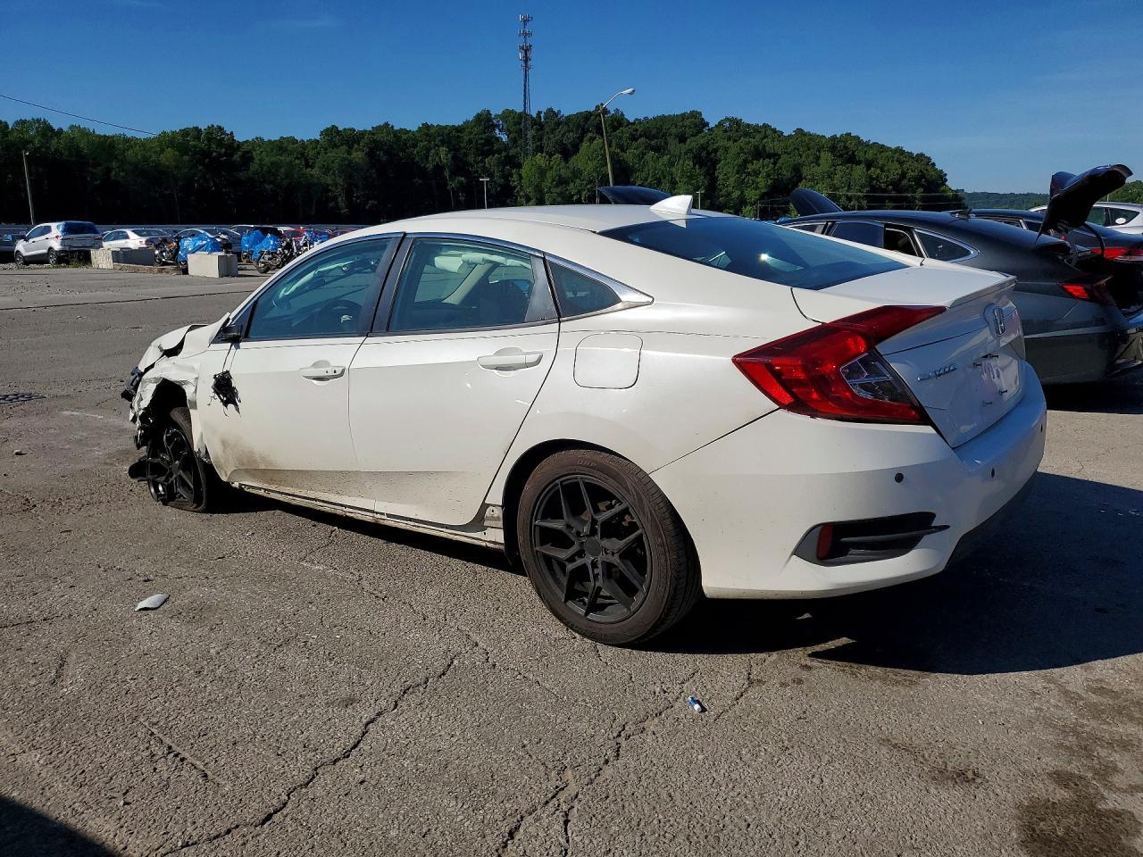 2016 Honda Civic - Фото 2