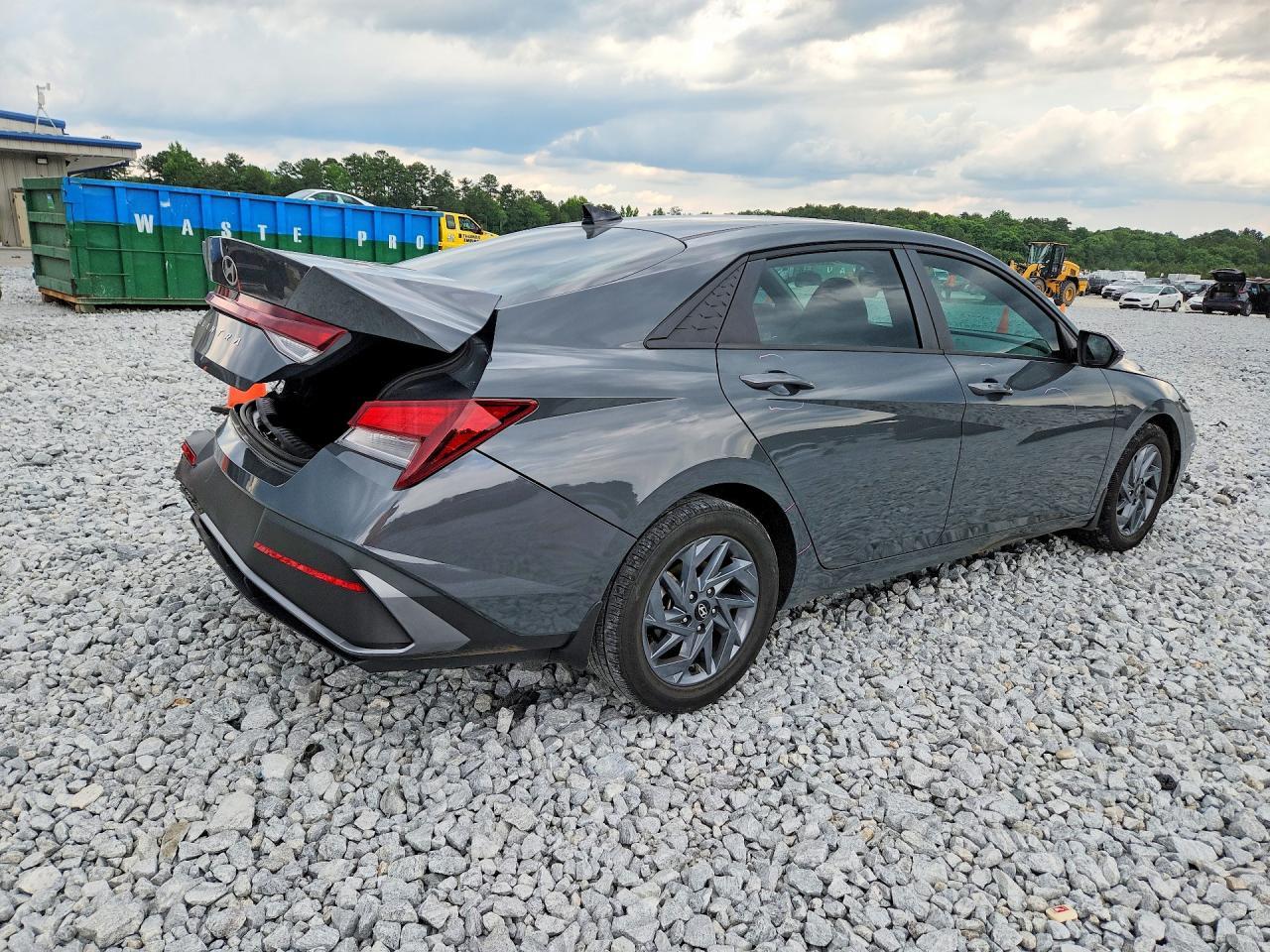 2024 Hyundai Elantra Sel - Фото 3