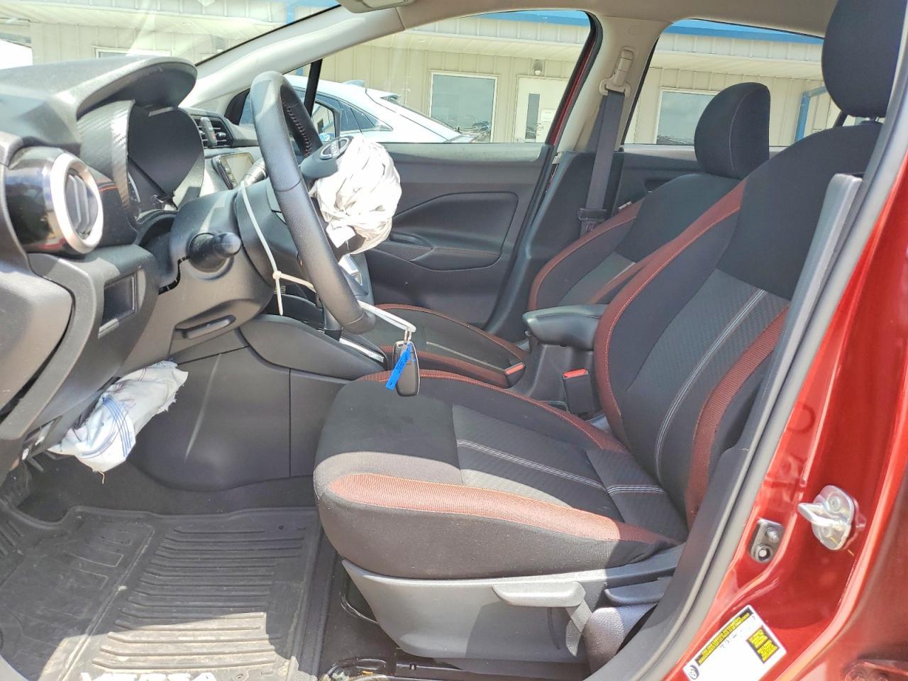 2025 Nissan Versa Sr - Image 7