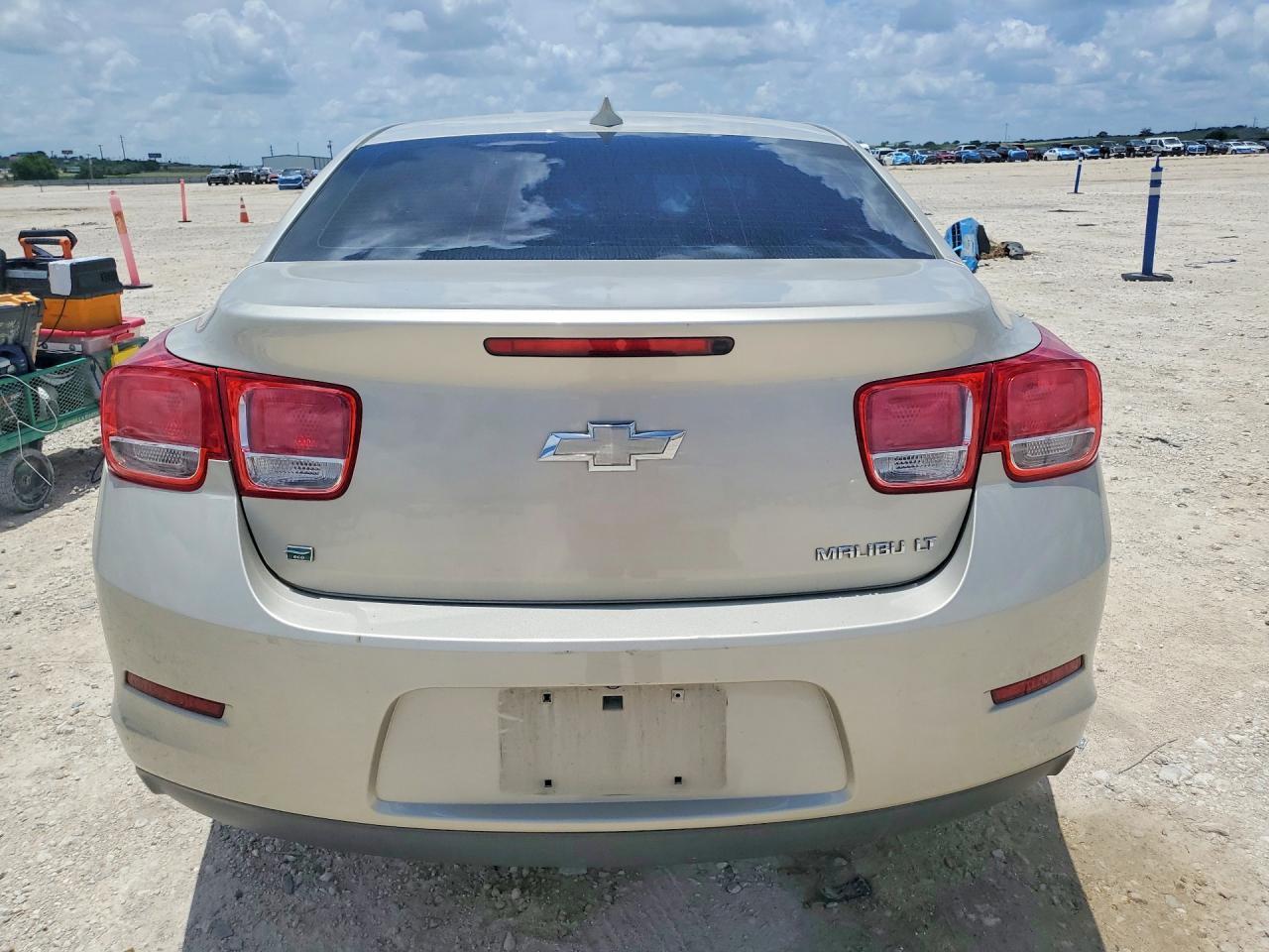 2015 Chevrolet Malibu 2Lt - Image 6