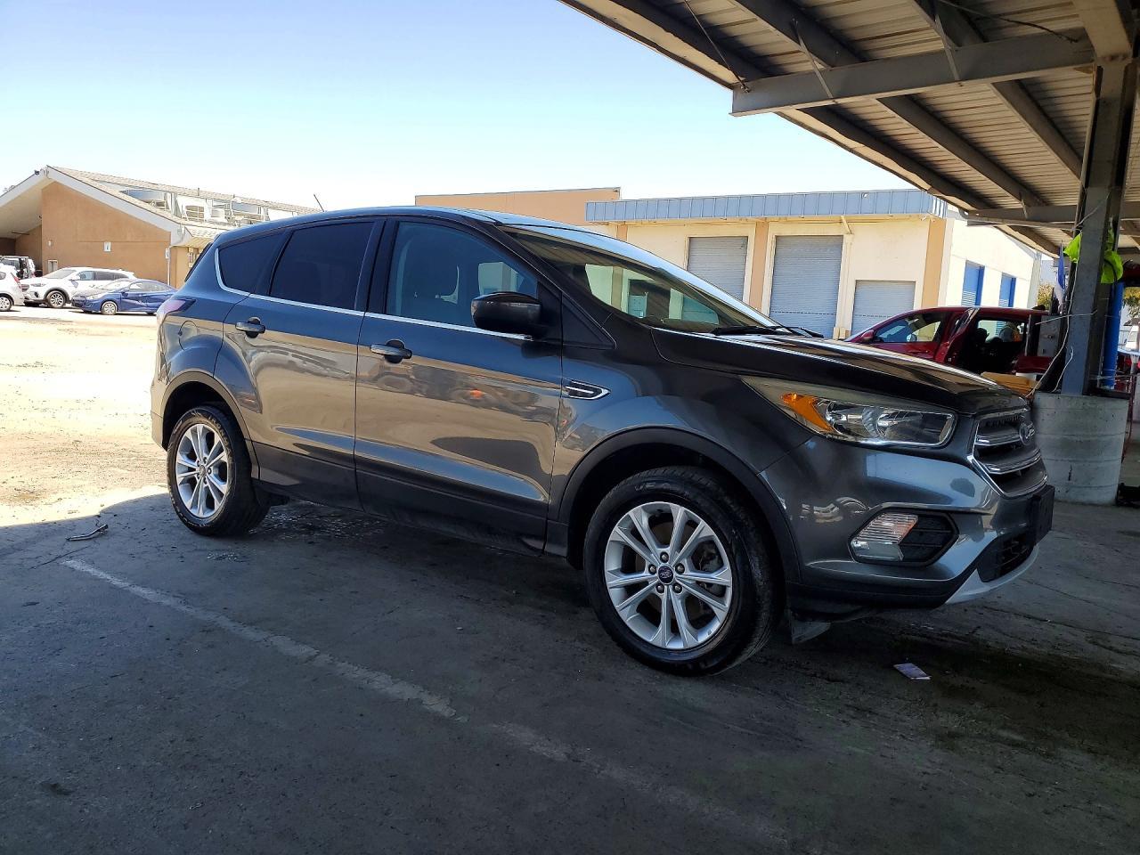 2017 Ford Escape Se - Image 4