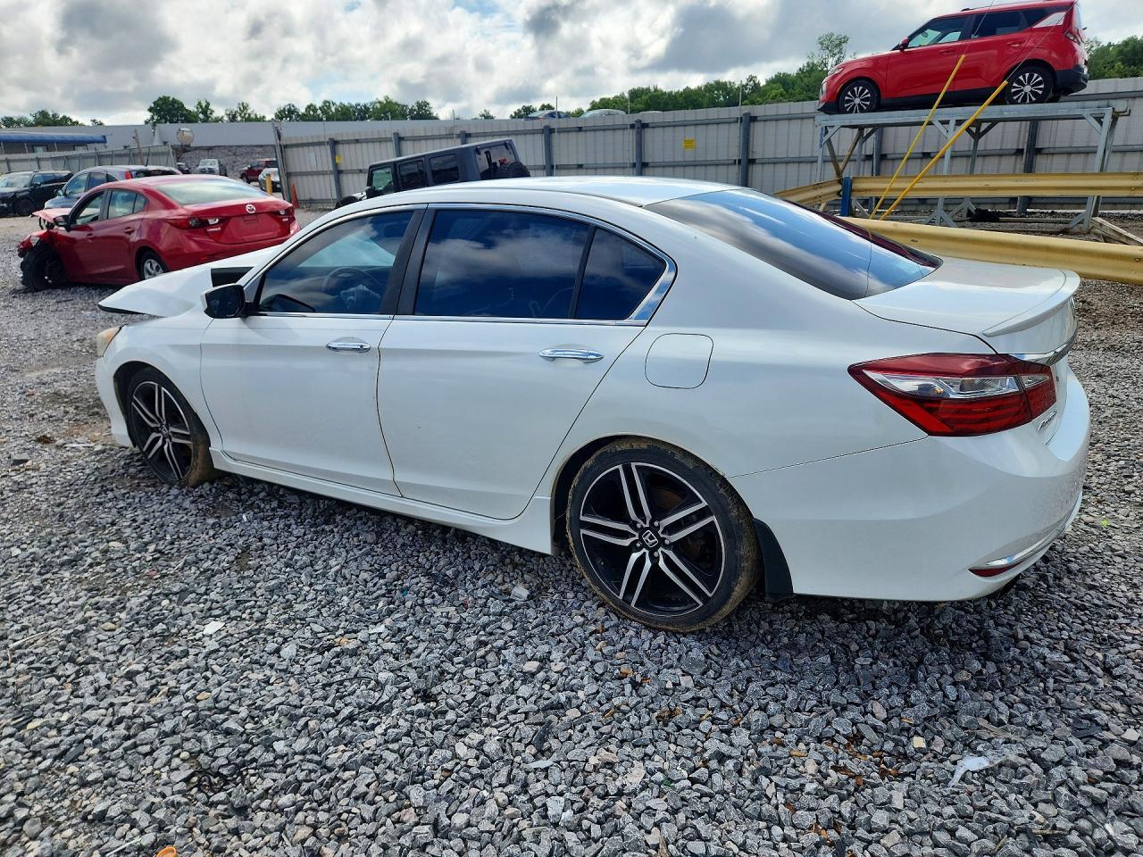 2017 Honda Accord Sport Special Edition - Image 2
