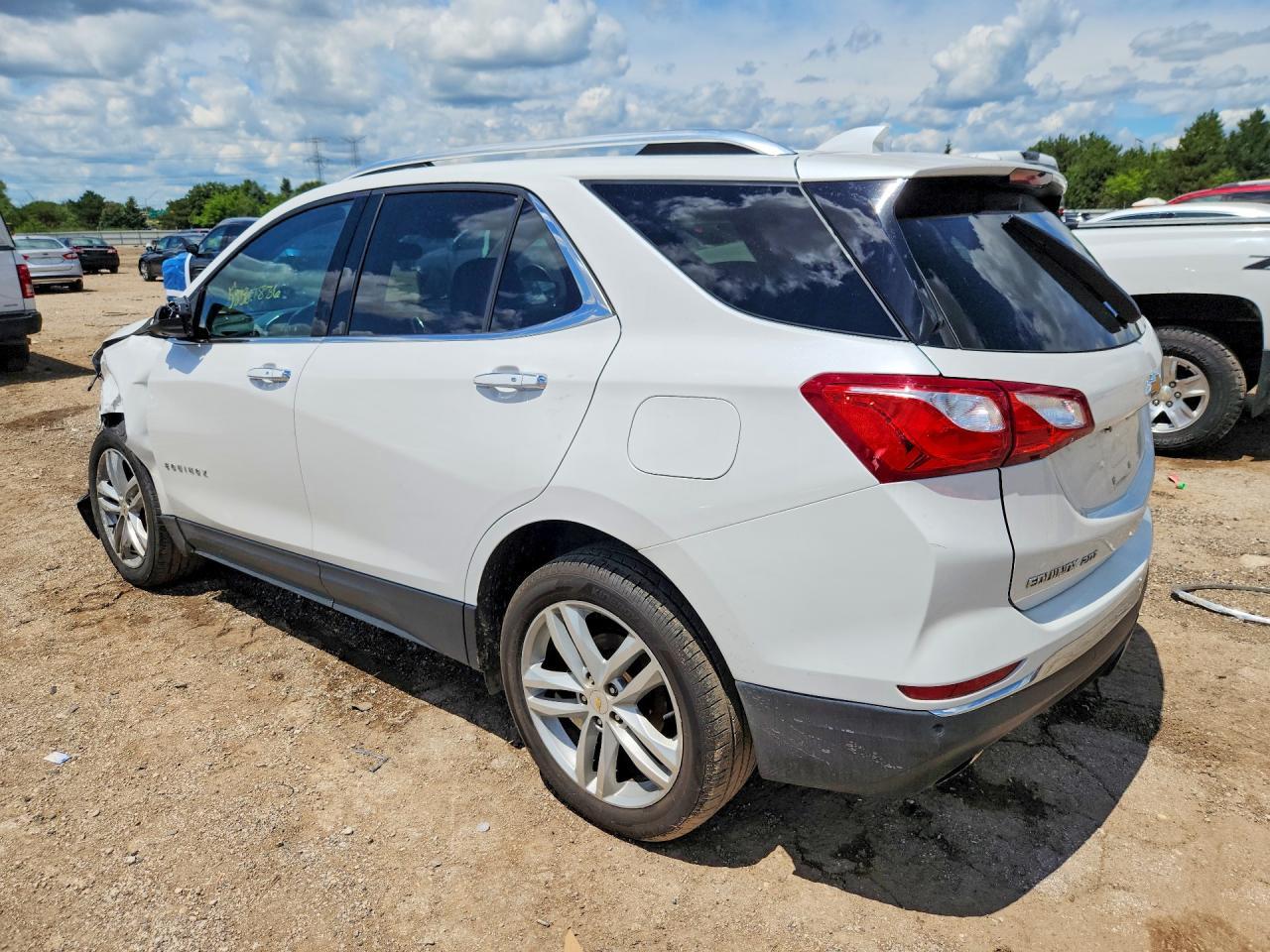 2019 Chevrolet Equinox Premier - Image 2