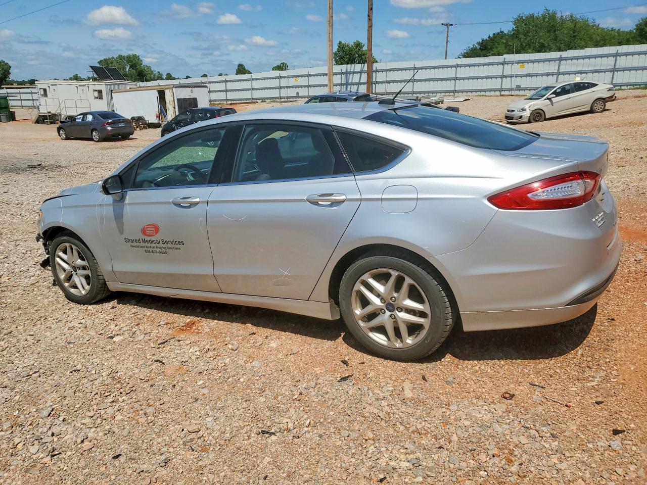 2016 Ford Fusion Se - Фото 2